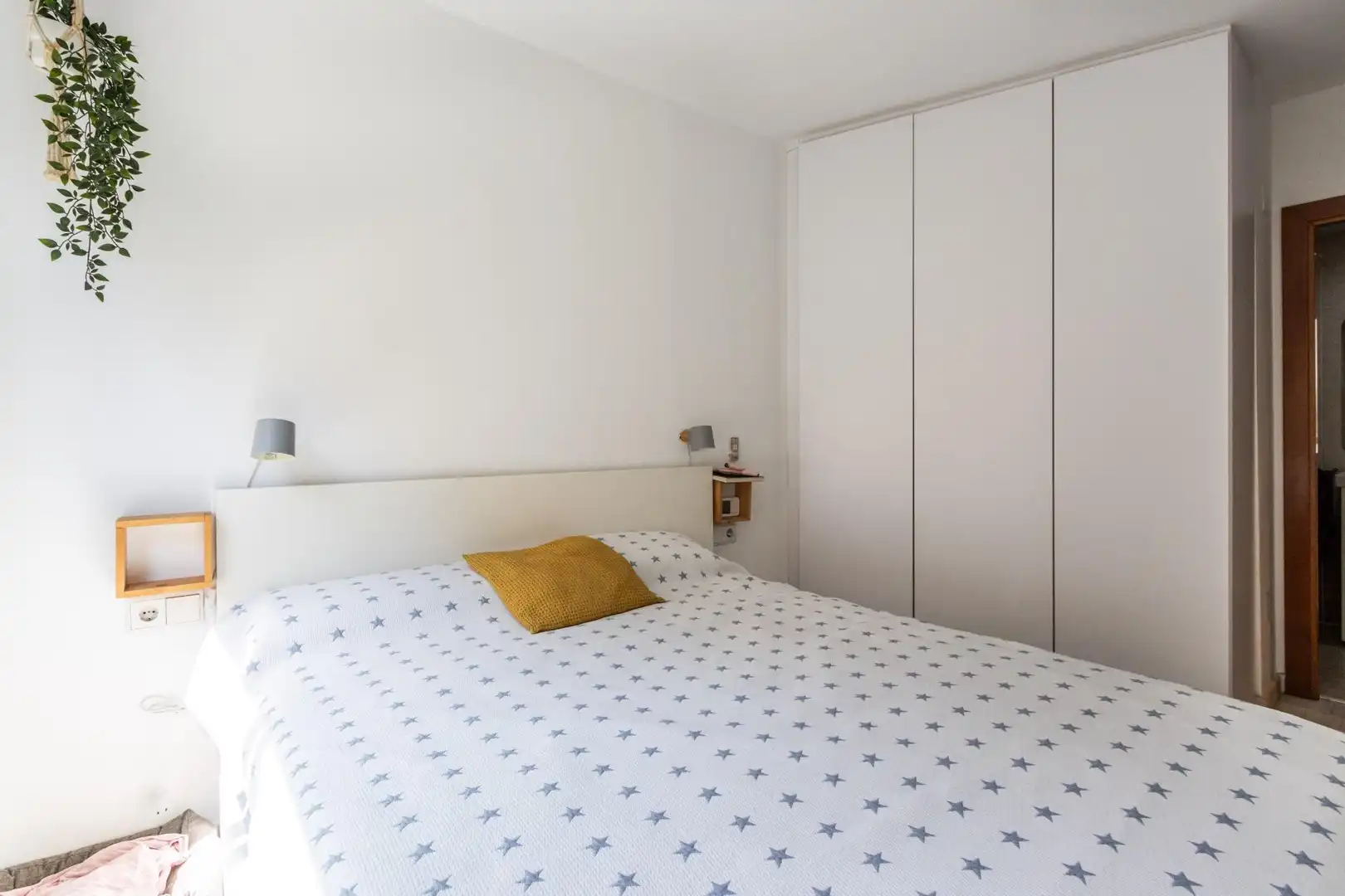 Dormitori de Pis en venda en Sabadell amb Aire condicionat, Calefacció i Terrassa