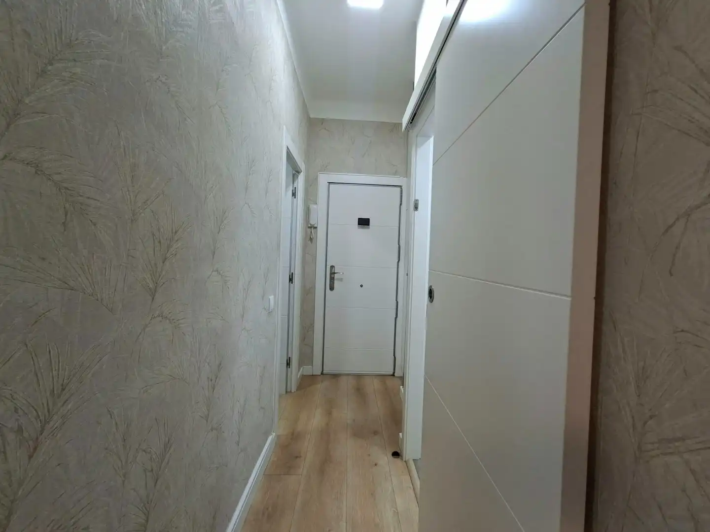 Piso con terraza en venta en Carrer Cuba, imagen 2