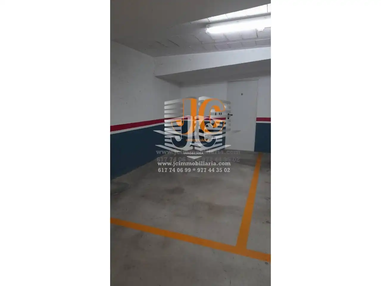 Einzelparkplatz zum Verkauf in Avenida JOSEP TARRADELLAS