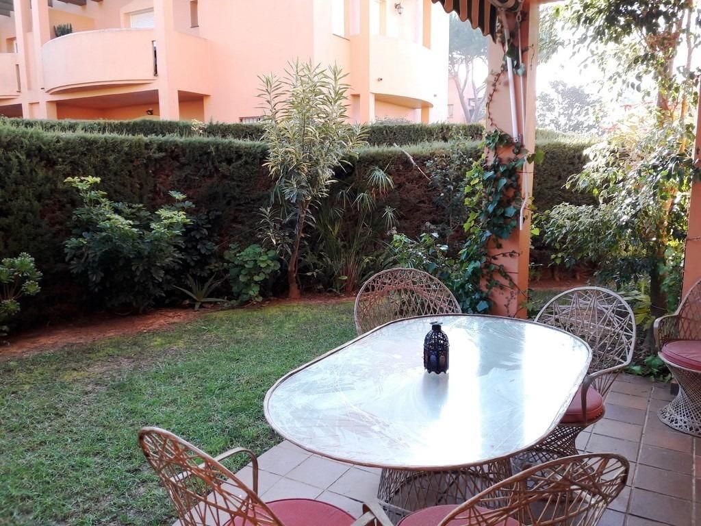 Jardí de Planta baixa en venda en Chiclana de la Frontera amb Jardí privat, Terrassa i Piscina comunitària