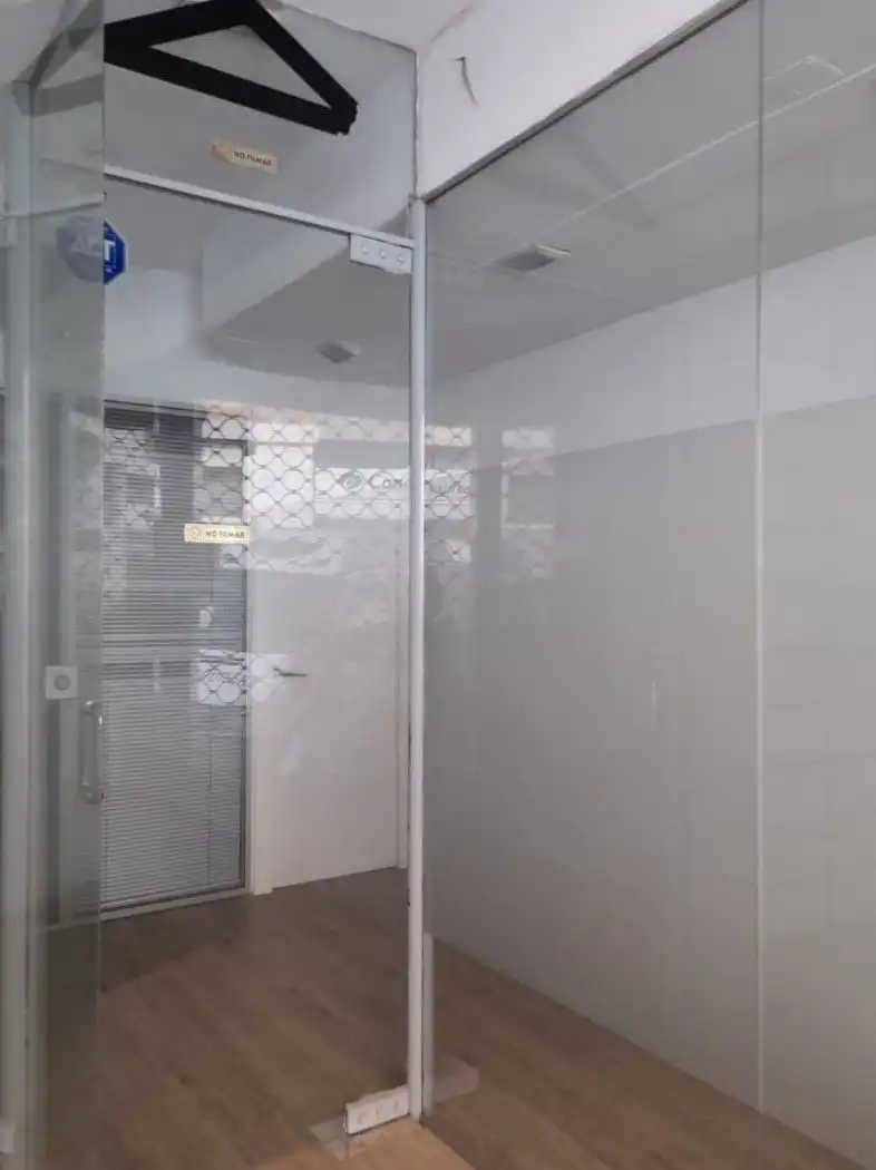 Local comercial en alquiler en Abrera, imagen 3