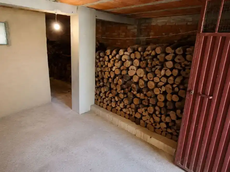 Casa adosada en venda en Castillejo-Sierra amb Traster i Moblat