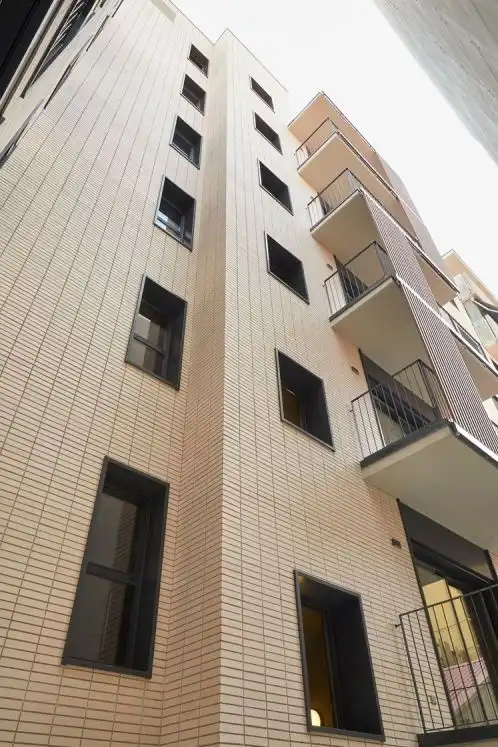 Vista exterior de Pis de lloguer en L'Hospitalet de Llobregat amb Aire condicionat, Calefacció i Parquet