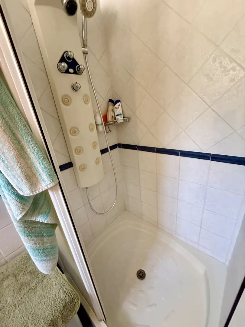 Baño de Casa o chalet en venta en Villena con Calefacción, Jardín privado y Trastero