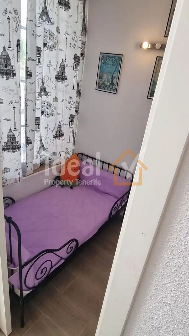 Dormitori de Casa adosada en venda en Adeje amb Jardí privat, Terrassa i Piscina comunitària