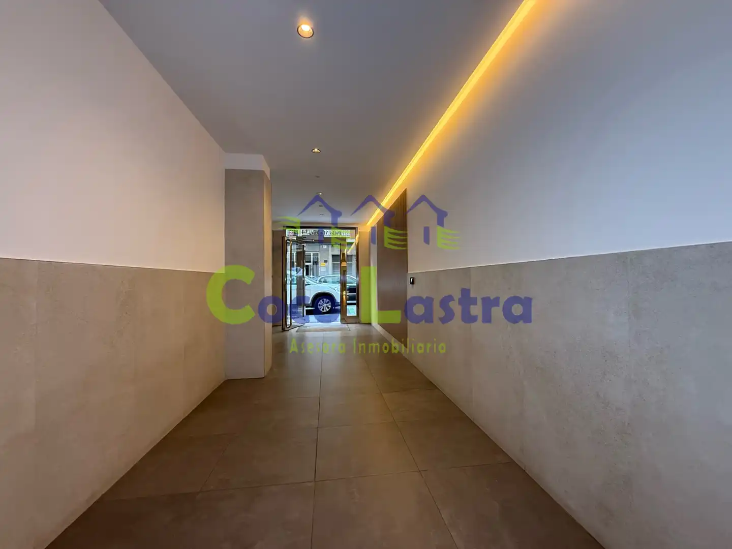 Piso con terraza en venta en Calle Pollo Martín, imagen 6