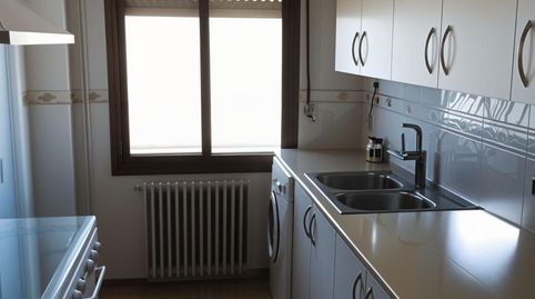 Foto 3 de Piso en venta en La Gineta, Albacete