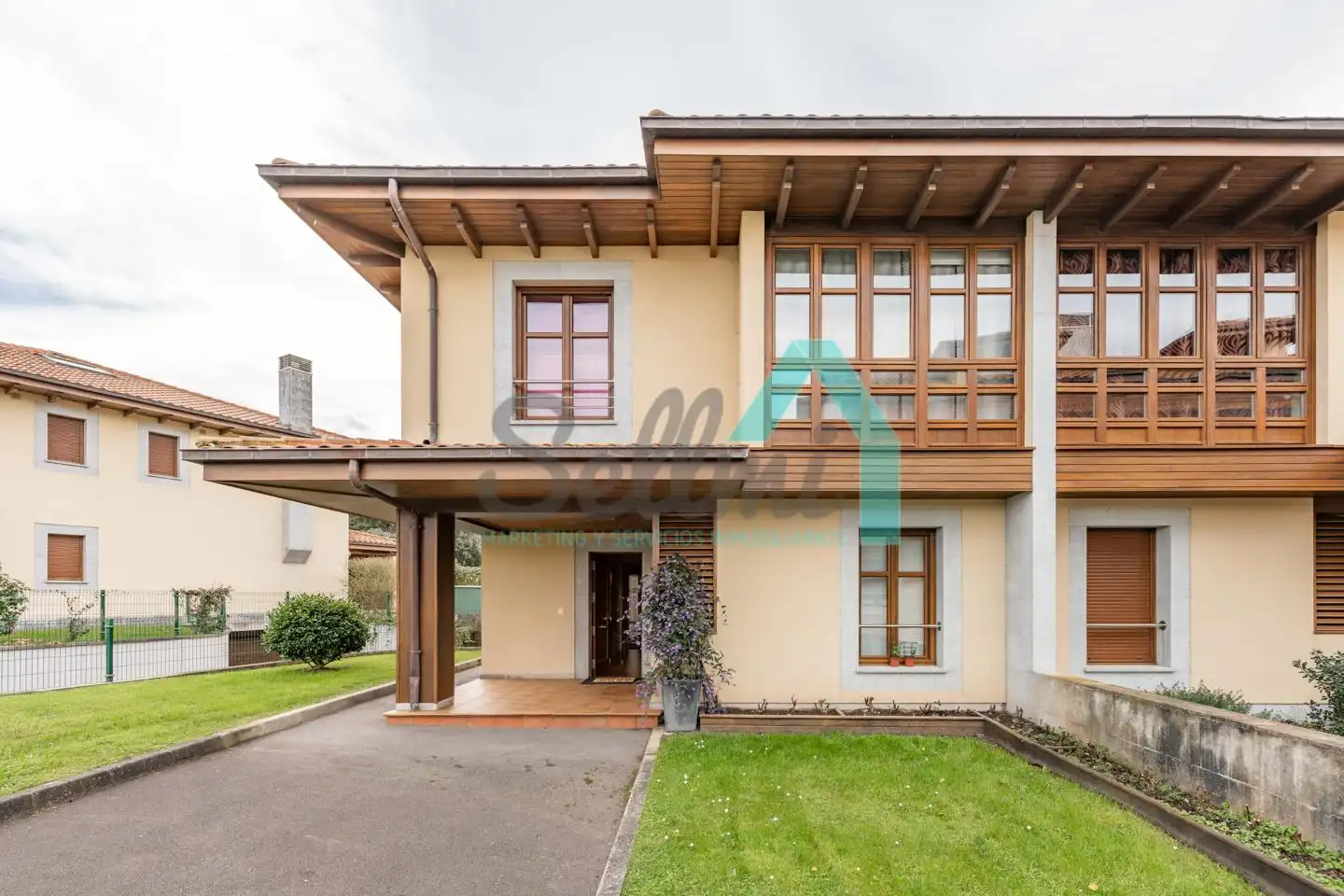 Exterior view of Detached homes for sale in Llanes  with Heating, Private garden and Terrace