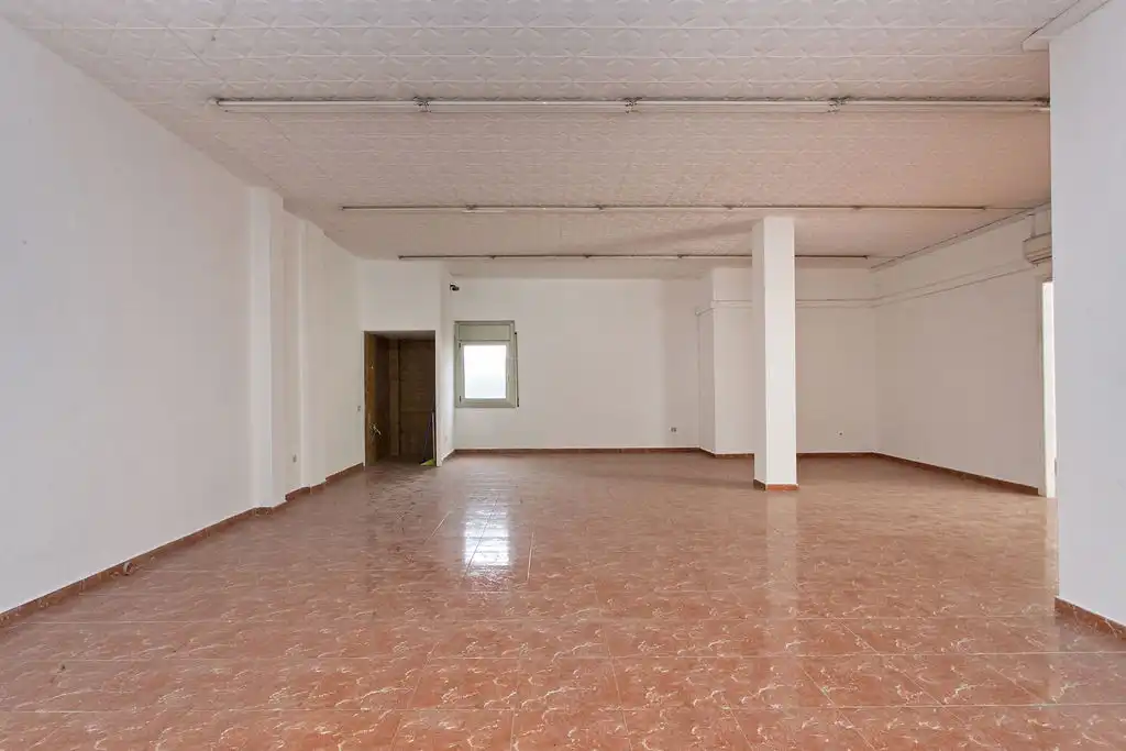 Business premises for sale in C/ Àngel Gimerà, imagen 9