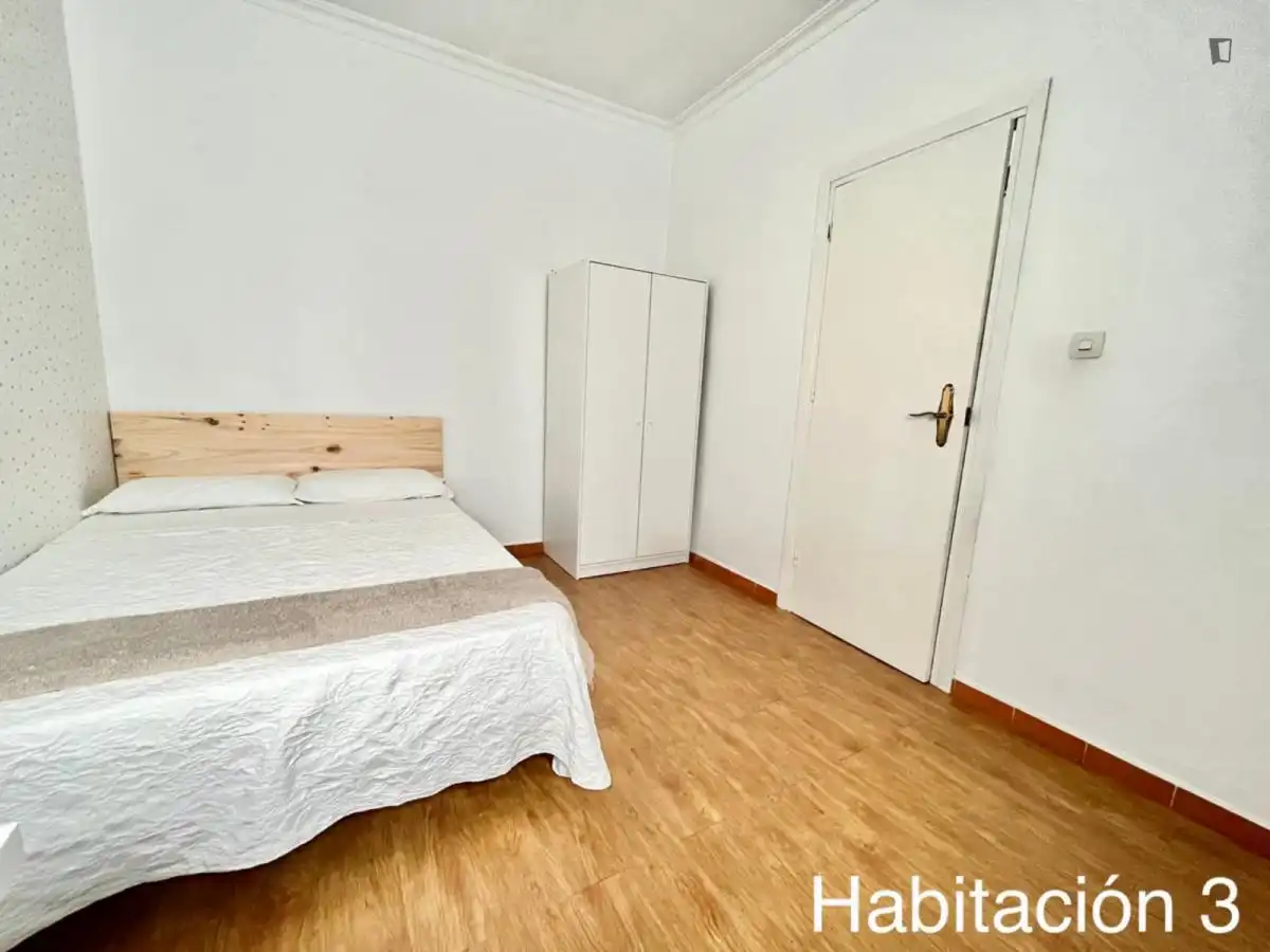 Habitación de Casa o chalet para compartir en Santiponce con Amueblado, Horno y Lavadora