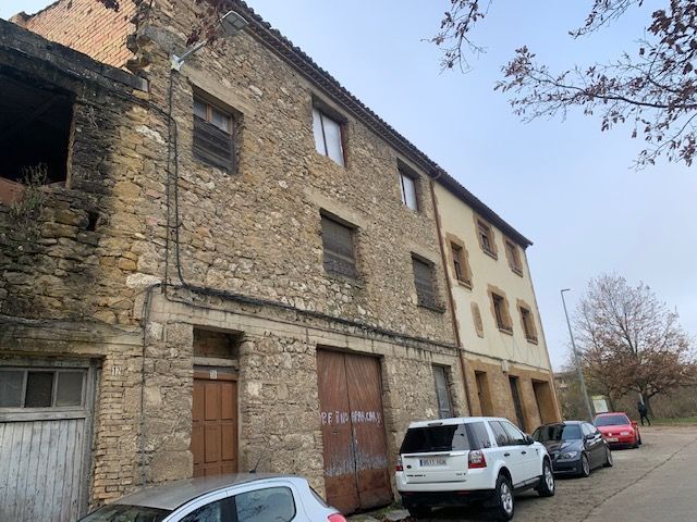 Vista exterior de Casa adosada en venda en Estella / Lizarra amb Jardí privat
