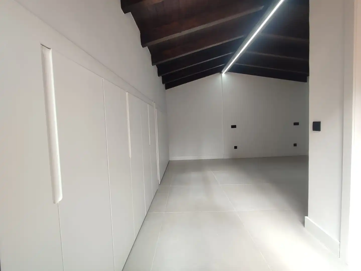 Dachboden zum Verkauf in Estepona mit Terrasse und Schwimmbad
