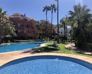 Vista exterior de Apartament en venda en Marbella amb Aire condicionat i Terrassa