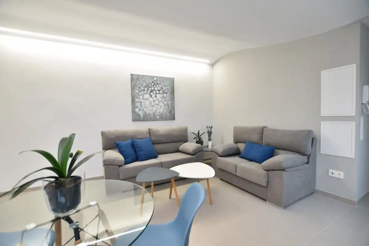 Apartments for rent in Avenida de la constitucion, Pajaritos
