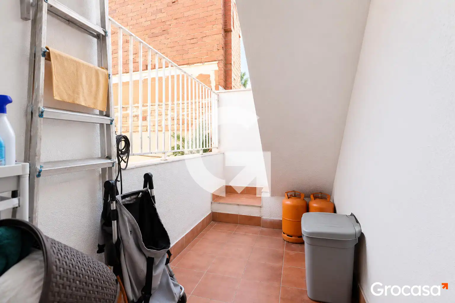 Terraza de Piso en venta en Terrassa con Terraza, Amueblado y TV