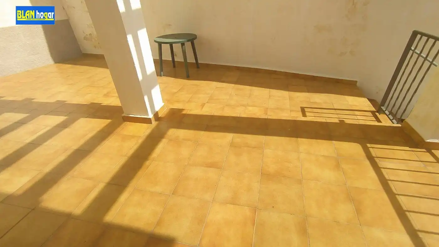 Casa amb piscina en venda a Calle Escritor González Valls, imagen 2