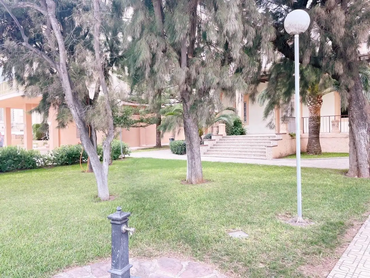 Vista exterior de Apartamento de alquiler en Benicasim / Benicàssim con Jardín privado, Terraza y Amueblado