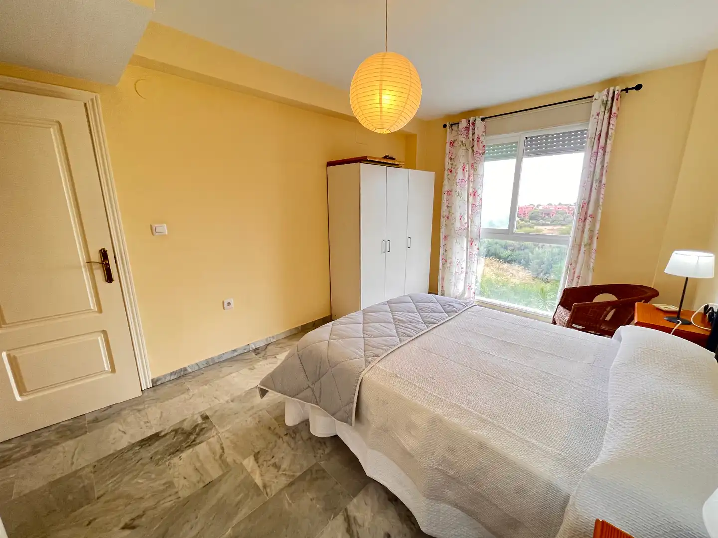 Bedroom of Apartments for rent in Marbella  with Air Conditioner, Terrace and Furnished