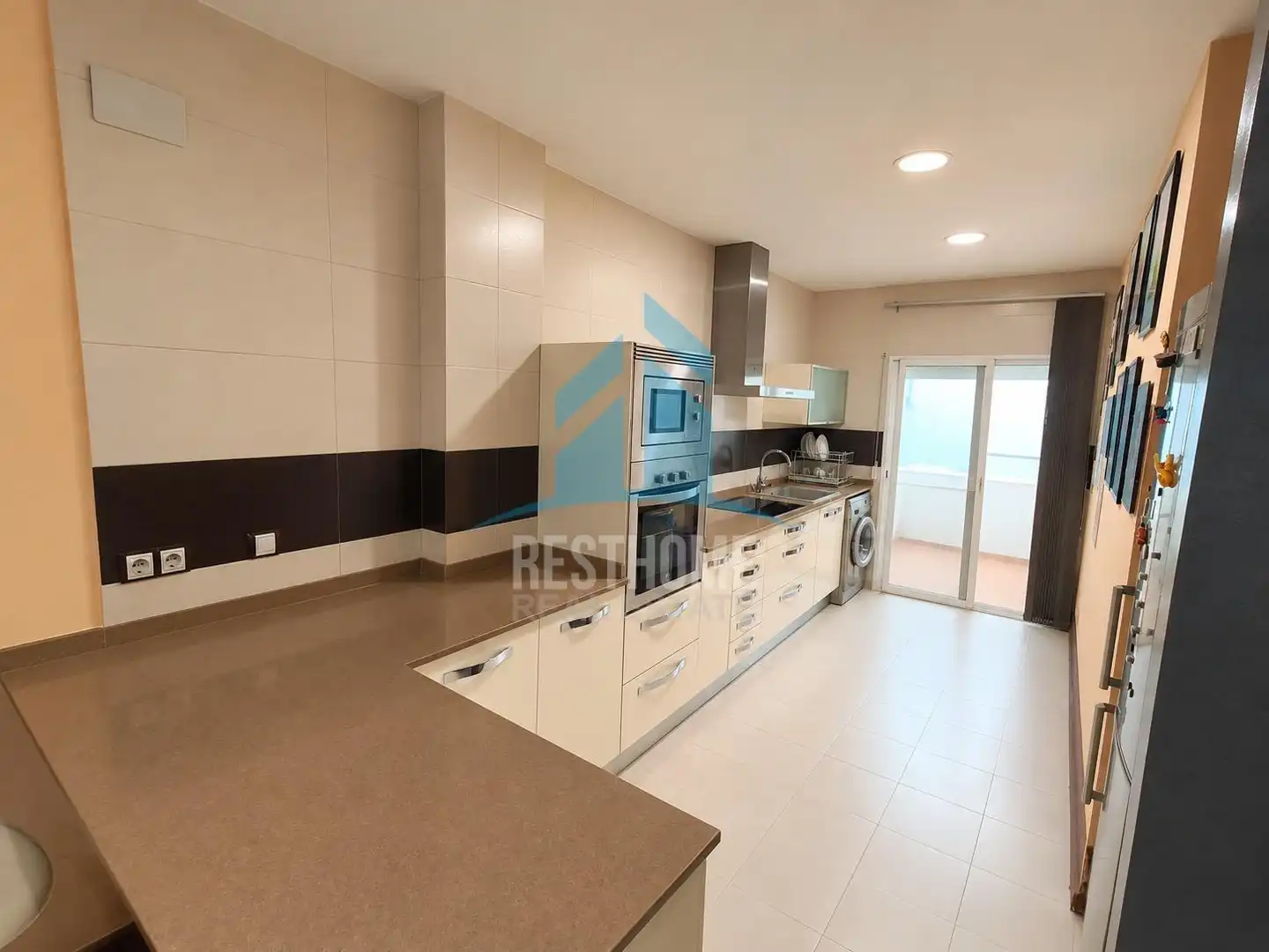 Vista exterior de Piso en venta en Silla, Valencia