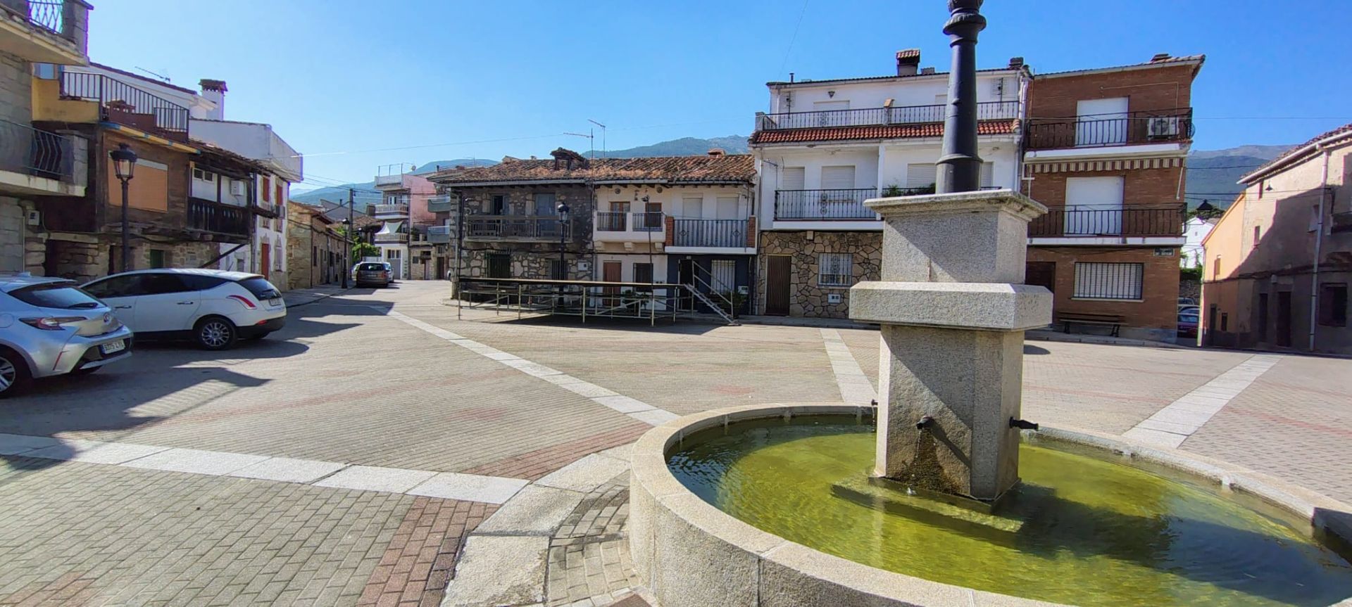 Exterior view of Country house for sale in Casavieja  with Heating, Terrace and Storage room