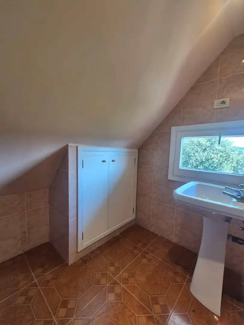 Bany de Apartament en venda en Valle de Mena amb Terrassa