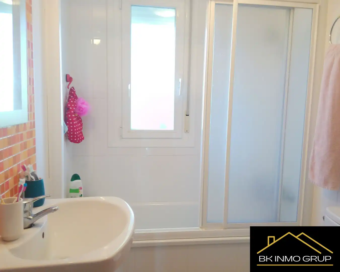 Baño de Casa adosada en venta en Peñíscola / Peníscola con Aire acondicionado, Jardín privado y Amueblado