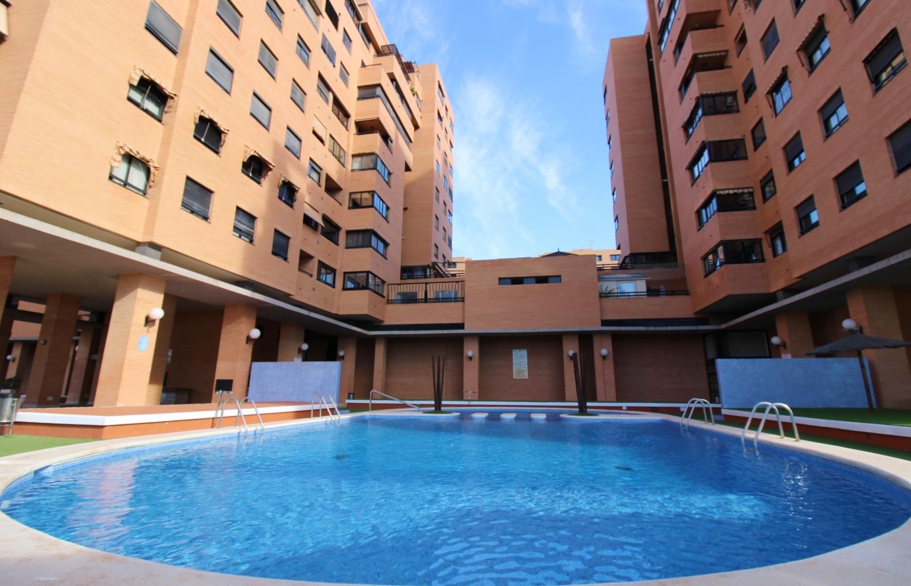 Swimming pool of Flat for sale in Alicante / Alacant  with Air Conditioner, Heating and Terrace