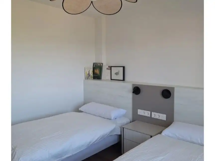 Bedroom of Flat for rent in Lumbrales  with Air Conditioner, Heating and Terrace
