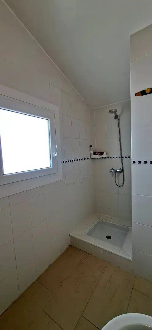 Baño de Casa adosada en venta en Begur con Aire acondicionado, Calefacción y Jardín privado
