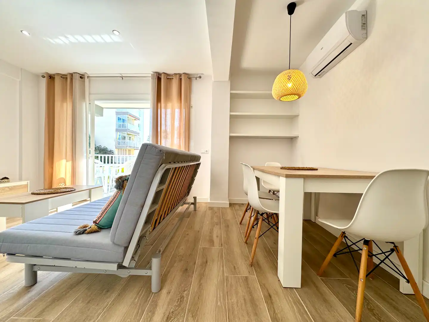 Comedor de Apartamento en venta en Cambrils con Aire acondicionado, Amueblado y Horno