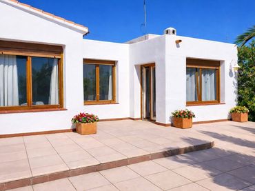 House with garden for sale in Turre