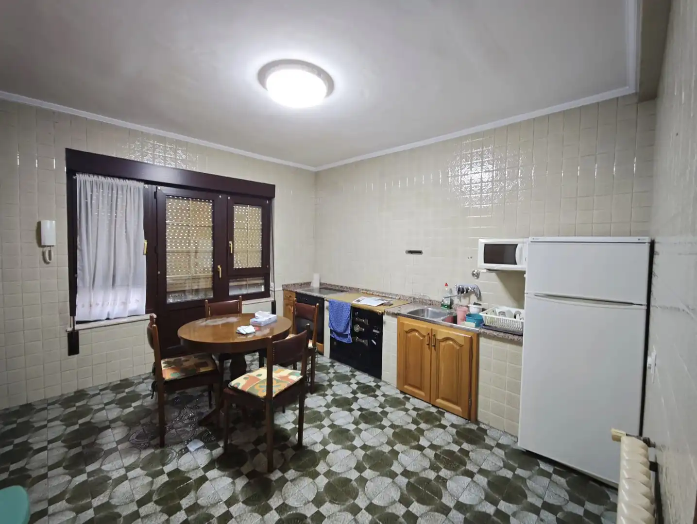 Cuina de Casa adosada en venda en Aller amb Calefacció, Parquet i Terrassa