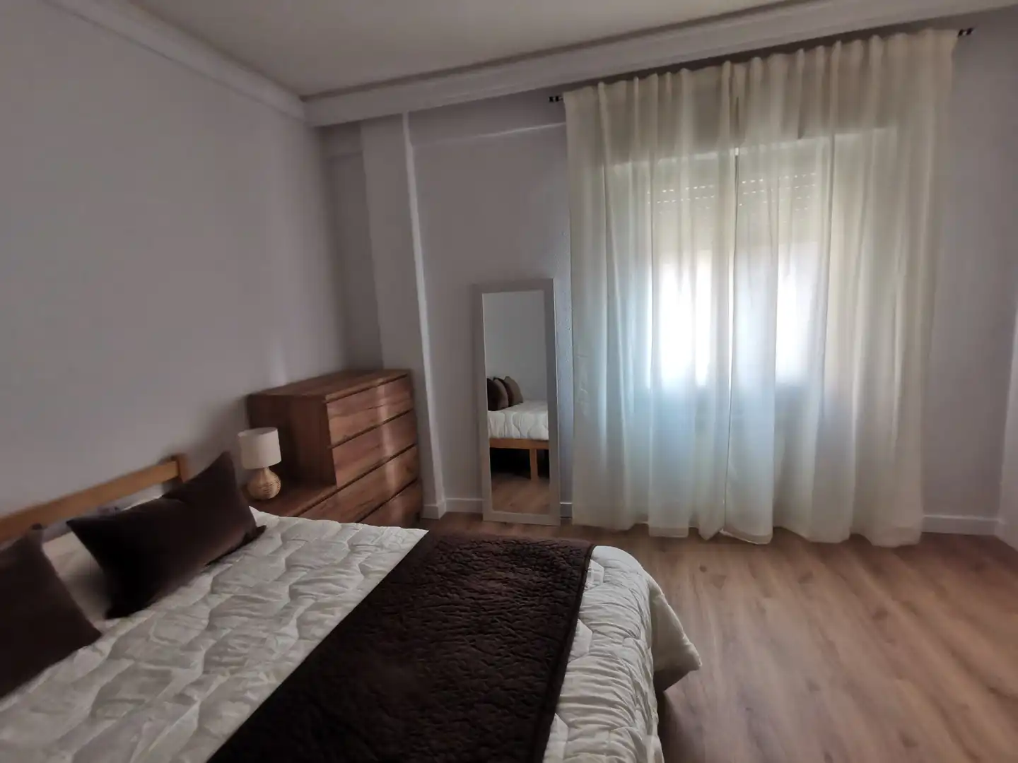 Schlafzimmer von Wohnung zur Miete in Salamanca mit Heizung, Parkett und Möbliert