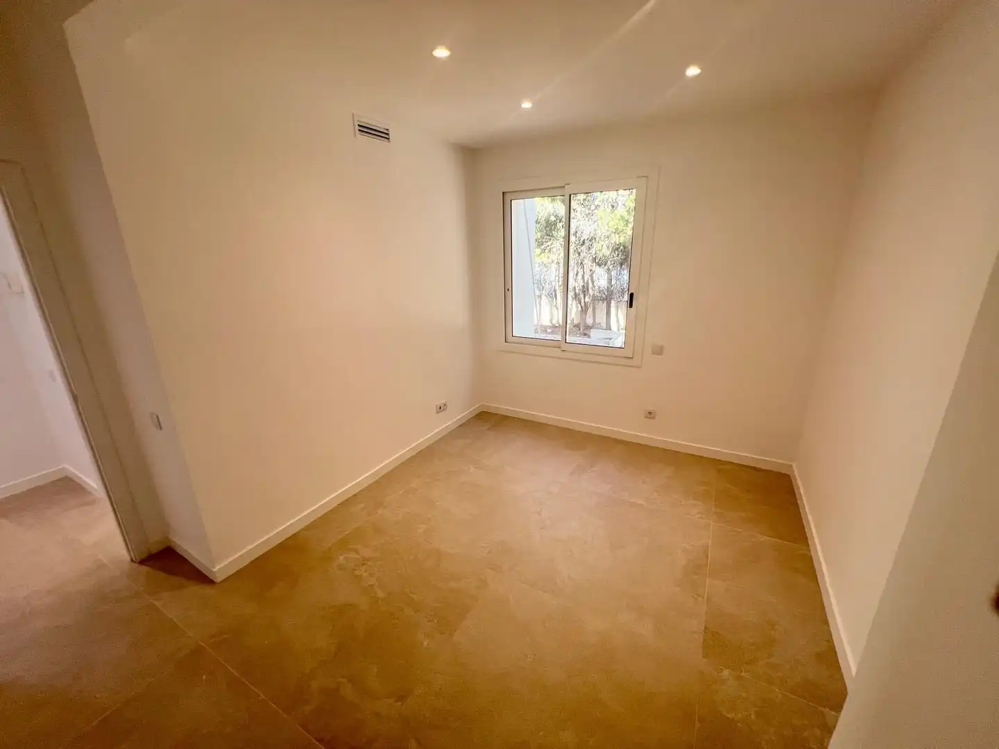 Casa adosada en venta en Sant Pere de Ribes con Aire acondicionado, Calefacción y Jardín privado