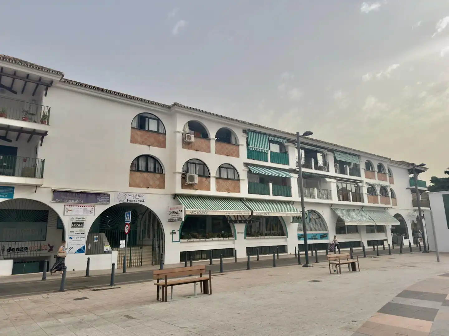 Vista exterior de Local en venta en Benalmádena