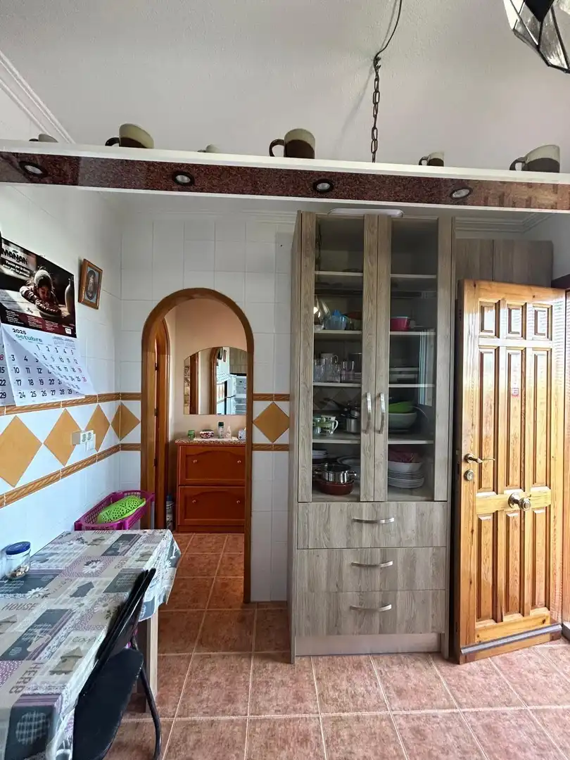 Cuina de Dúplex en venda en Torrevieja amb Aire condicionat, Terrassa i Piscina comunitària