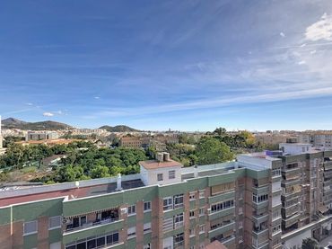 Pis amb ascensor de lloguer a Calle Tejares 2