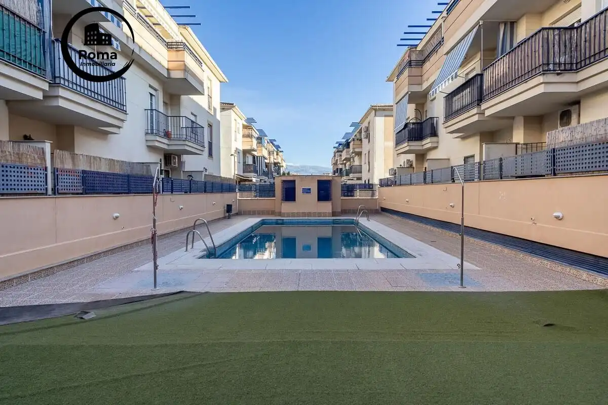 Piscina de Piso en venta en Las Gabias con Aire acondicionado, Balcón y Piscina comunitaria