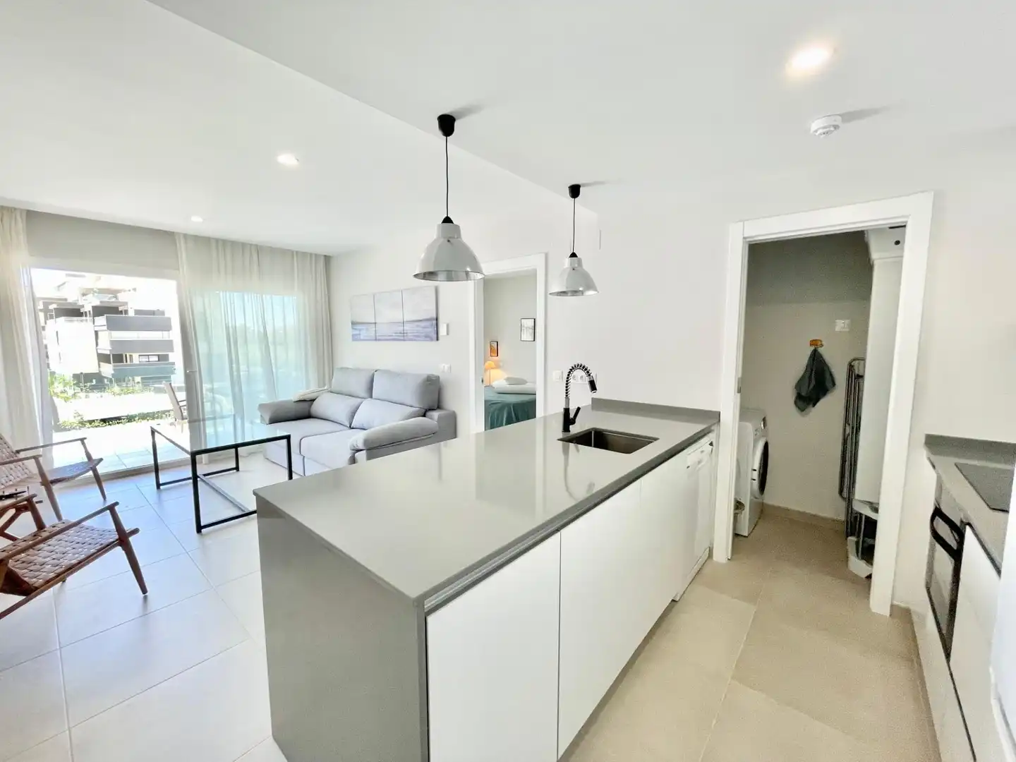 Cuina de Apartament de lloguer en Ayamonte amb Aire condicionat, Calefacció i Jardí privat