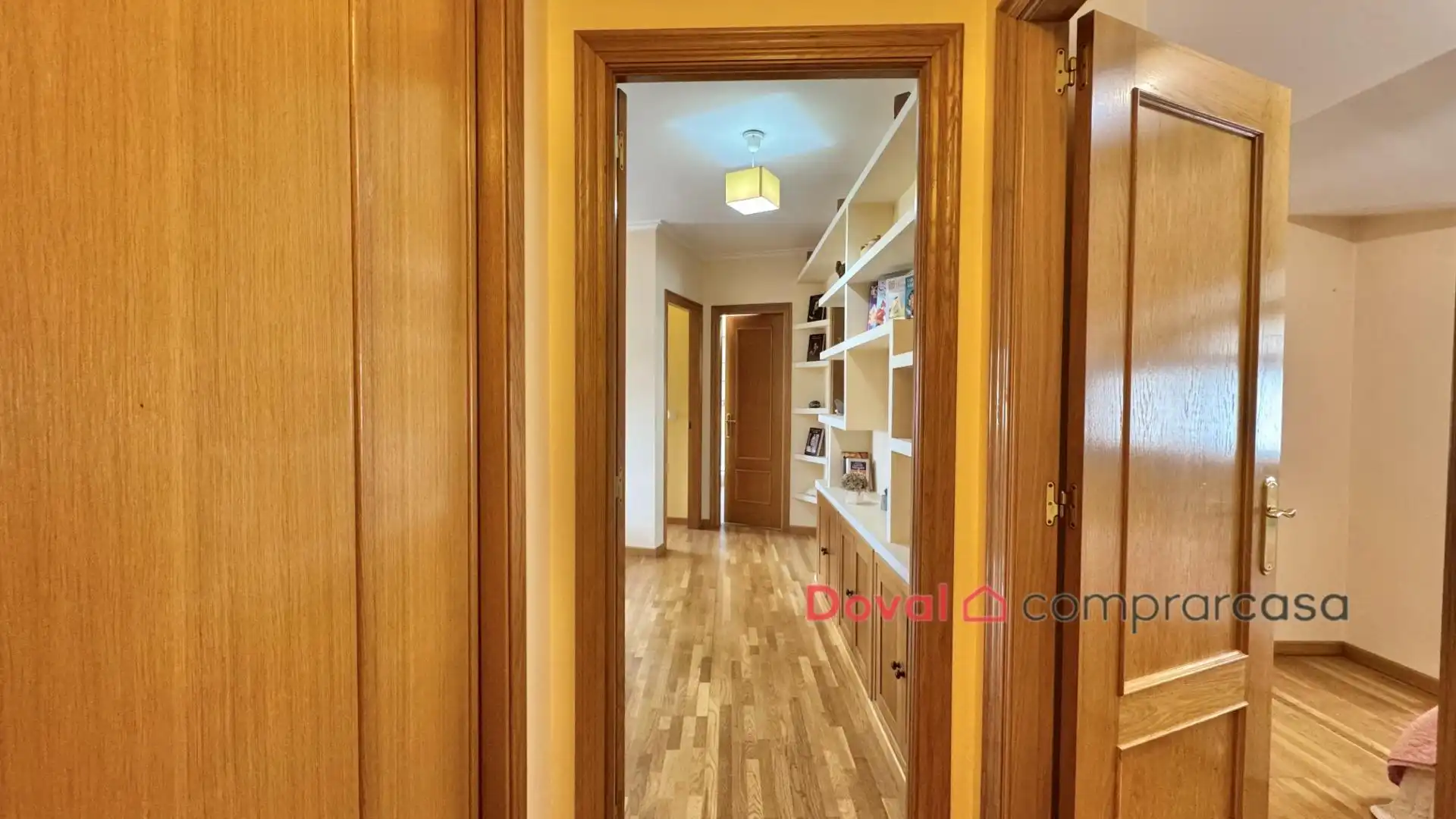 Wohnung zum Verkauf in Tui mit Heizung, Abstellraum und Möbliert