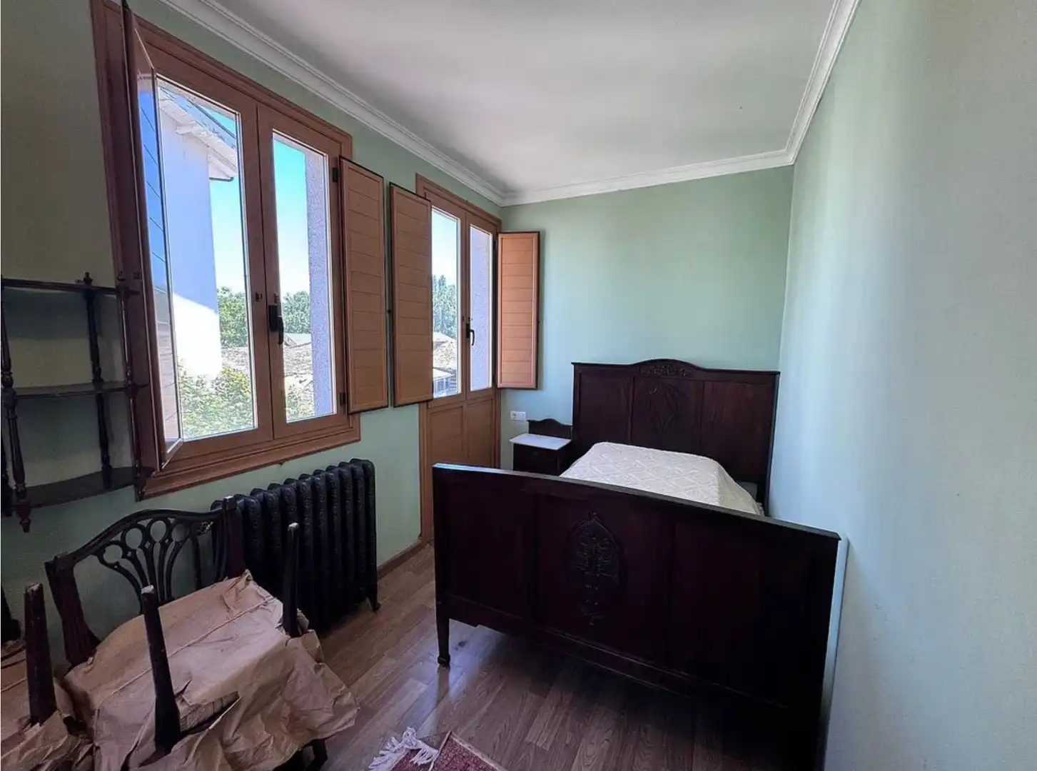 Dormitori de Casa o xalet en venda en Bóveda amb Calefacció, Jardí privat i Moblat