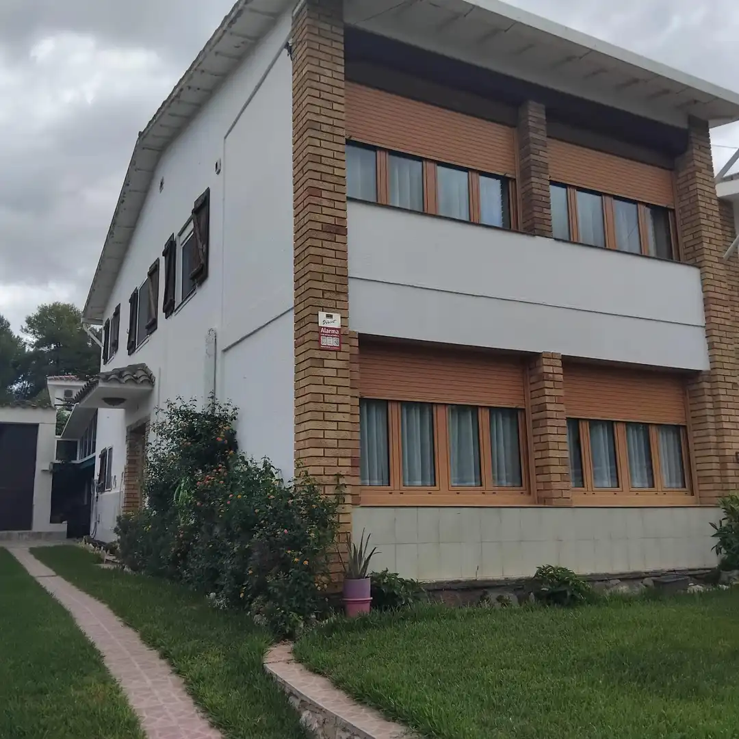 Vista exterior de Casa o xalet en venda en Salou amb Jardí privat, Terrassa i Traster