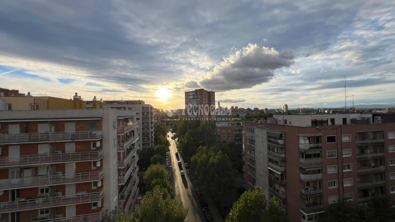 Vista exterior de Pis de lloguer en  Madrid Capital amb Calefacció i Terrassa