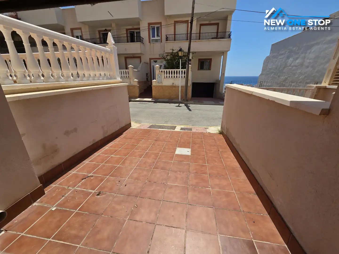 Terraza de Dúplex en venta en Carboneras con Terraza, Horno y Lavadora