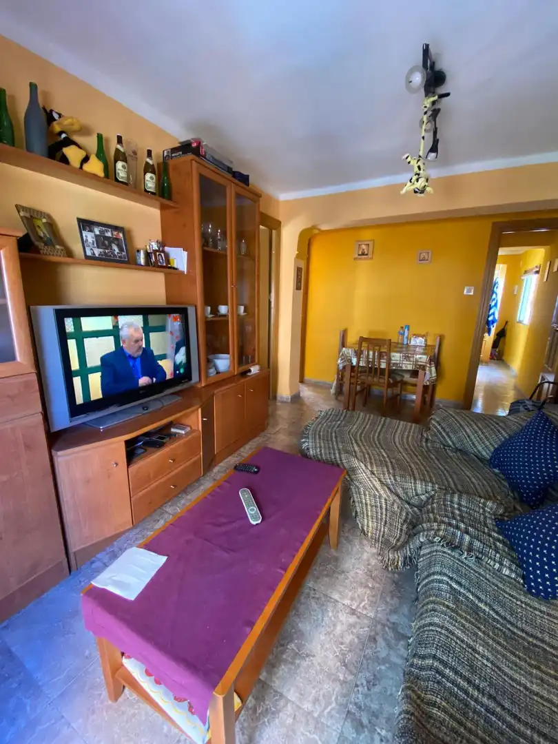 Living room of Flat for rent in Granada  with Heating, Furnished and Balcony