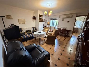 Maison avec balcon à vendre à Iznájar