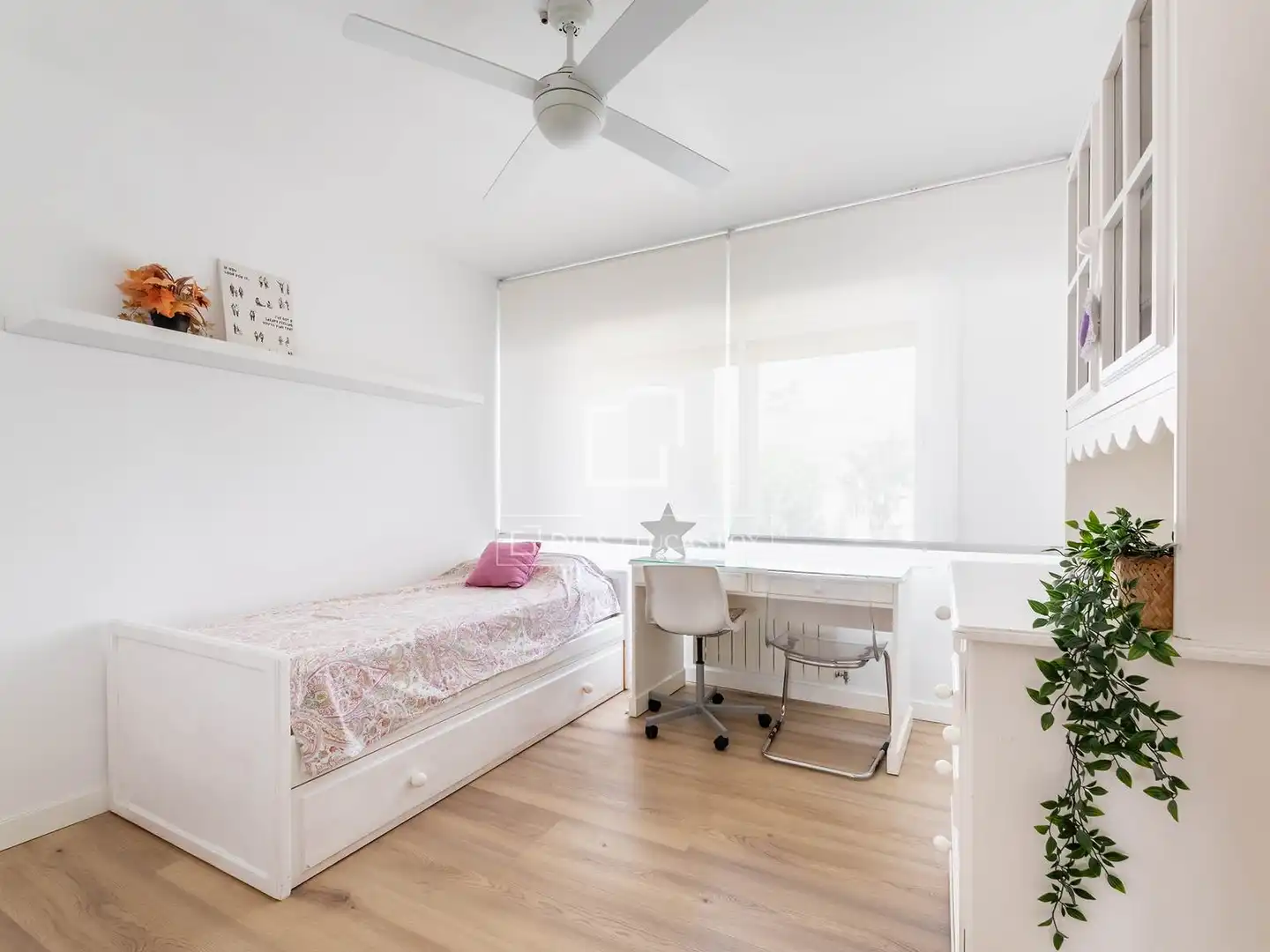 Dormitori de Casa o xalet en venda en Majadahonda amb Aire condicionat, Jardí privat i Terrassa