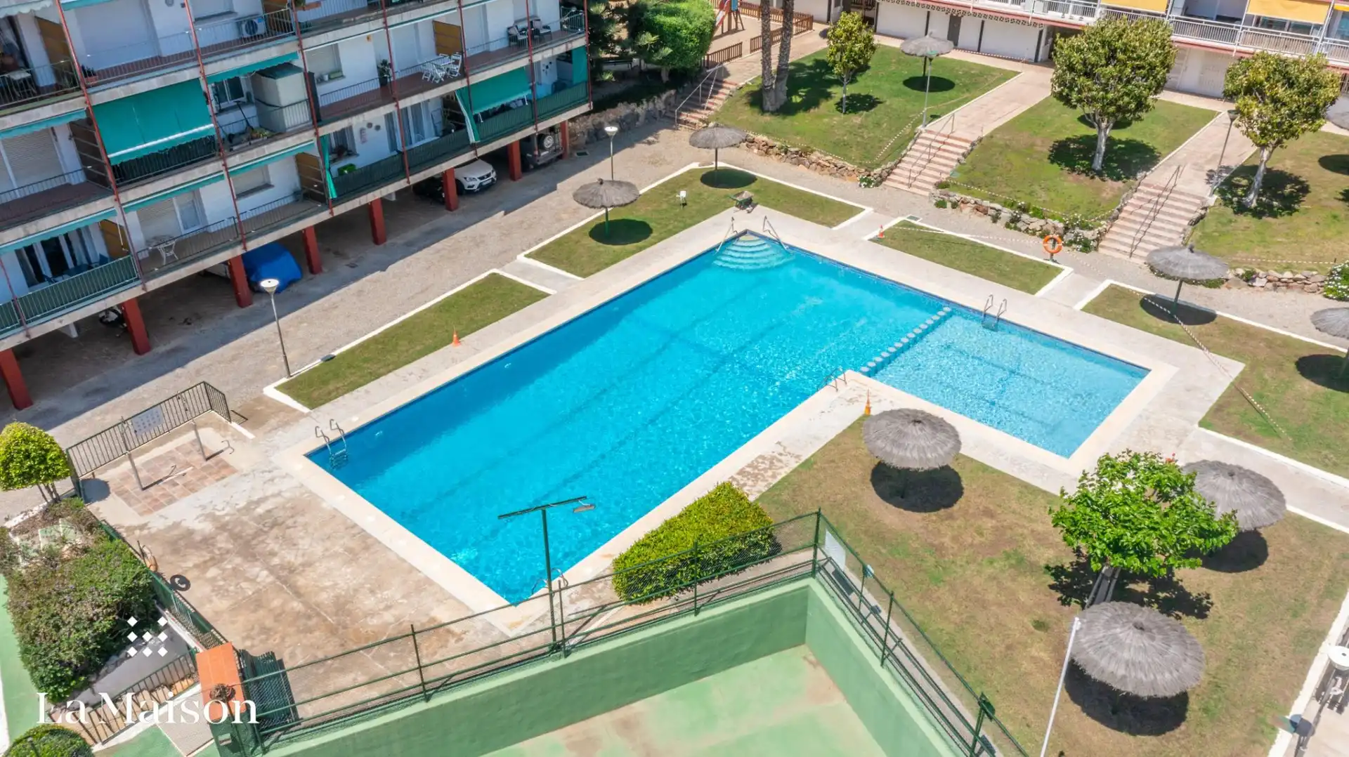 Swimming pool of Flat for sale in Sant Andreu de Llavaneres  with Private garden, Terrace and Balcony
