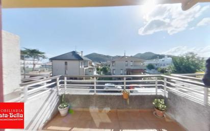 Exterior view of Flat for sale in Santoña  with Terrace, Furnished and Oven