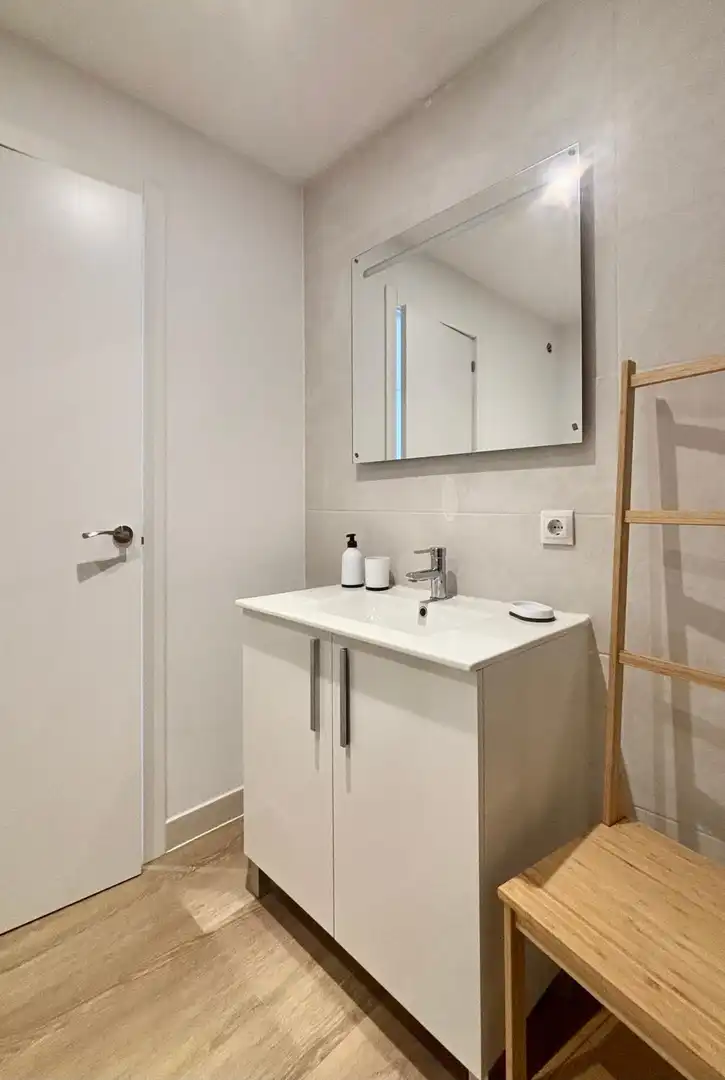 Bany de Apartament en venda en Alicante / Alacant amb Aire condicionat i Terrassa